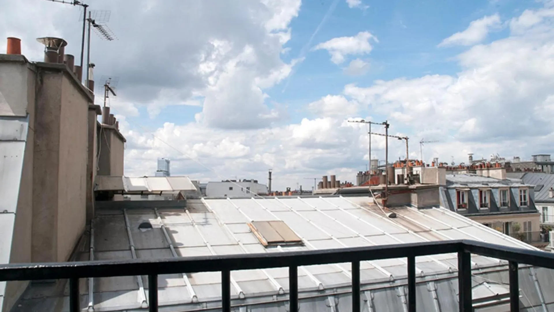Charming Apt Near The Batignolles Paris